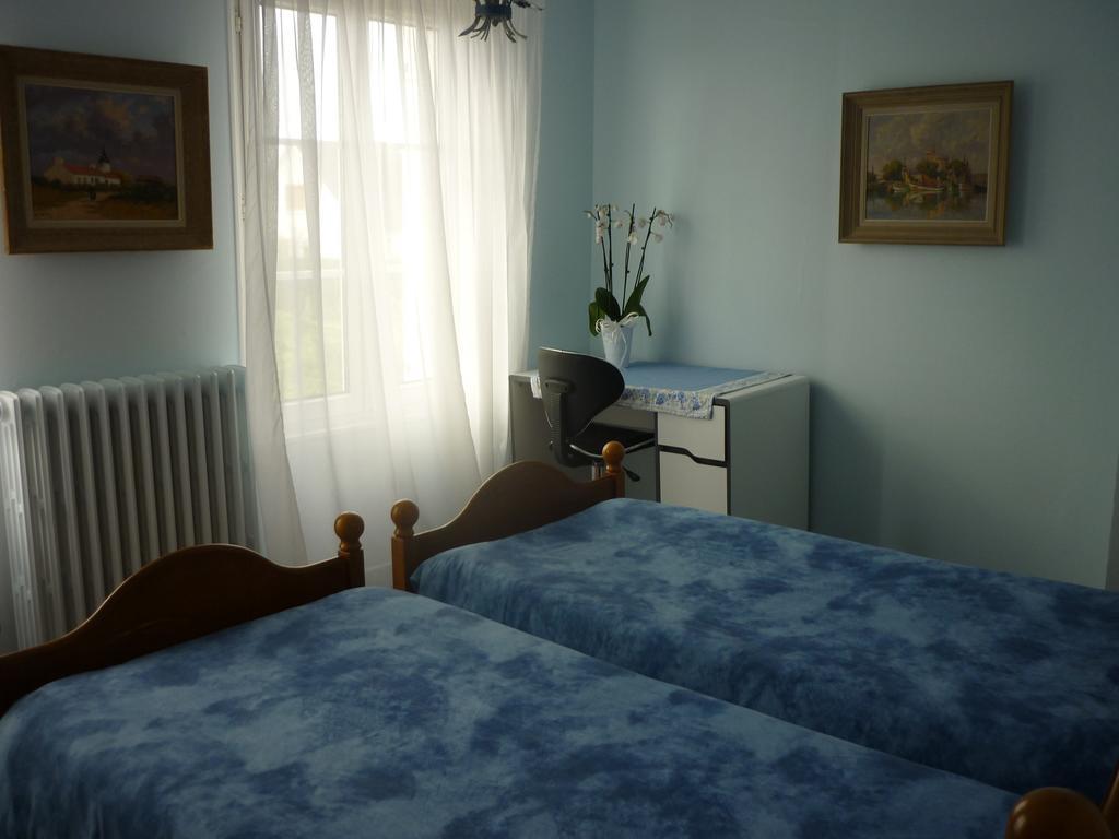 Chambres D'Hotes Le Jardin D'Alice Le Tilleul Zimmer foto
